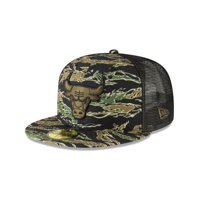 NBA Chicago Bulls Tiger Camo Trucker 59Fifty Fitted (JXM4828) - Black New Era Caps